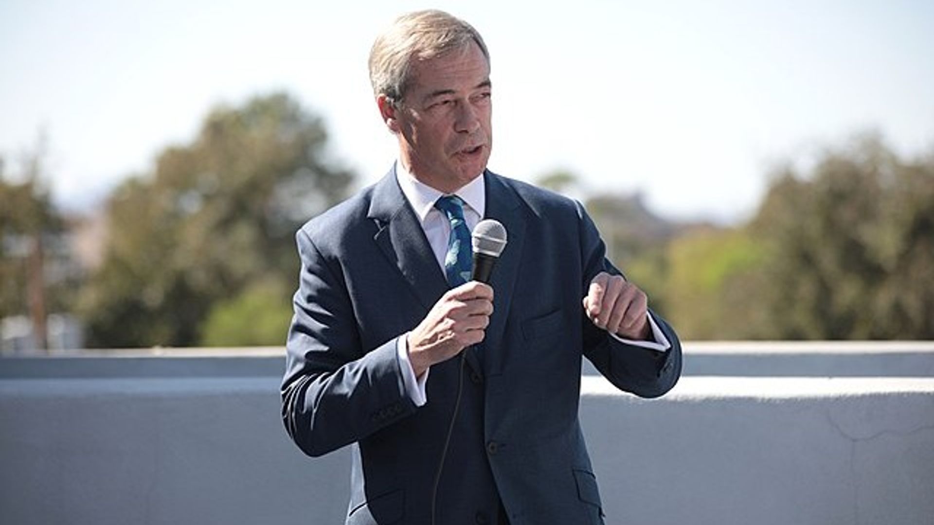 Nigel Farage Vows to Establish BTC Reserve and Pass Pro-Crypto Legislation Once in Government