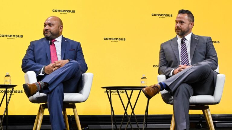 IRS' Crypto Leads Are Leaving the Agency After Accepting DOGE Deals