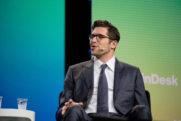 Wall Street Giant Cantor Debuts Bitcoin Lending Business With First Tranches to FalconX, Maple