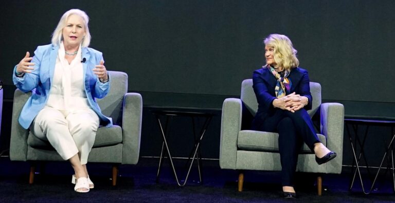 U.S. Senate's Stablecoin Push Still Alive as Bill May Return to Floor: Sources