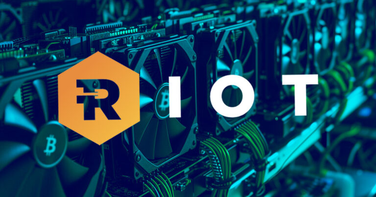 Riot Platforms reports $296M net loss in Q1 despite record revenues