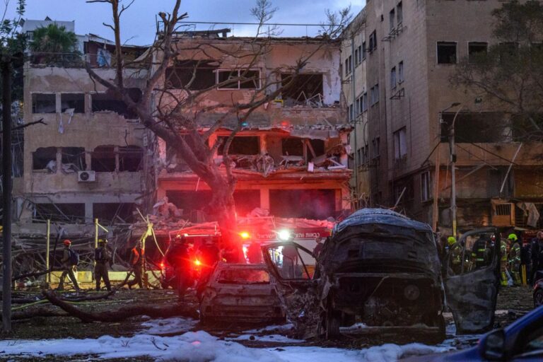 Crypto Daybook Americas: Bitcoin Holds Above $100K as Iran, Israel Trade Blows