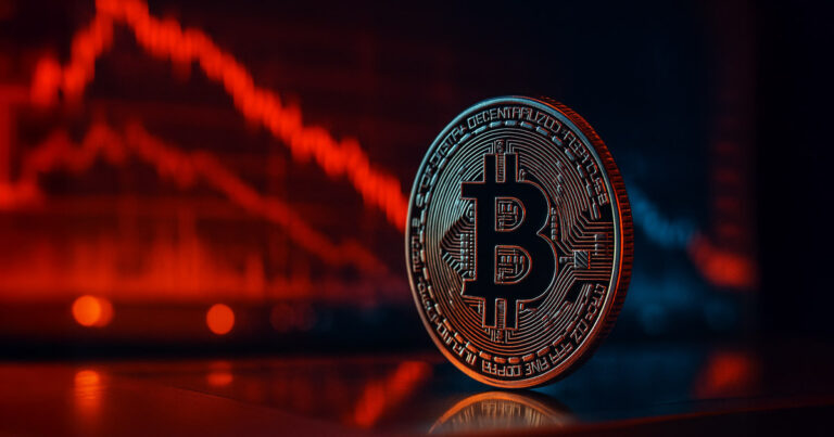 Bitcoin bulls must guard key $95.6k support as veteran holders cash in on gains