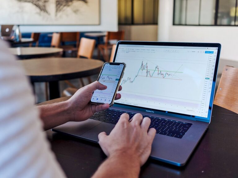 Crypto Daybook Americas: Bitcoin Rallies Into July as Options, Futures Signal Indifference