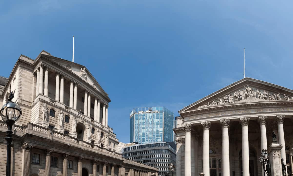 Spot Ripple (XRP) ETF Coming Up Next? SEC Approves Grayscale’s Multi-Crypto ETF