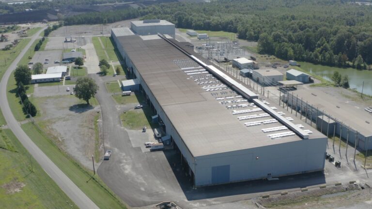 Core Scientific, Bitcoin Miners Tumble on CoreWeave Buyout; Jefferies Says Price in Expected Range