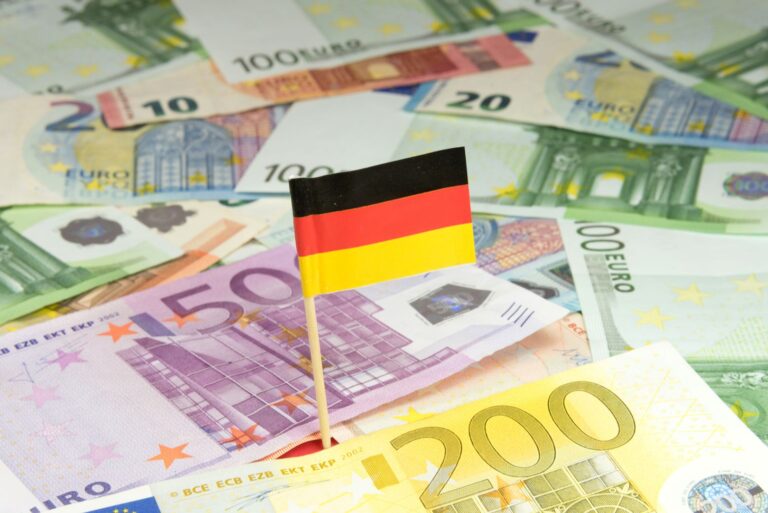 Deutsche Bank’s DWS, Galaxy, Flow Traders Venture to Introduce German-Regulated Stablecoin