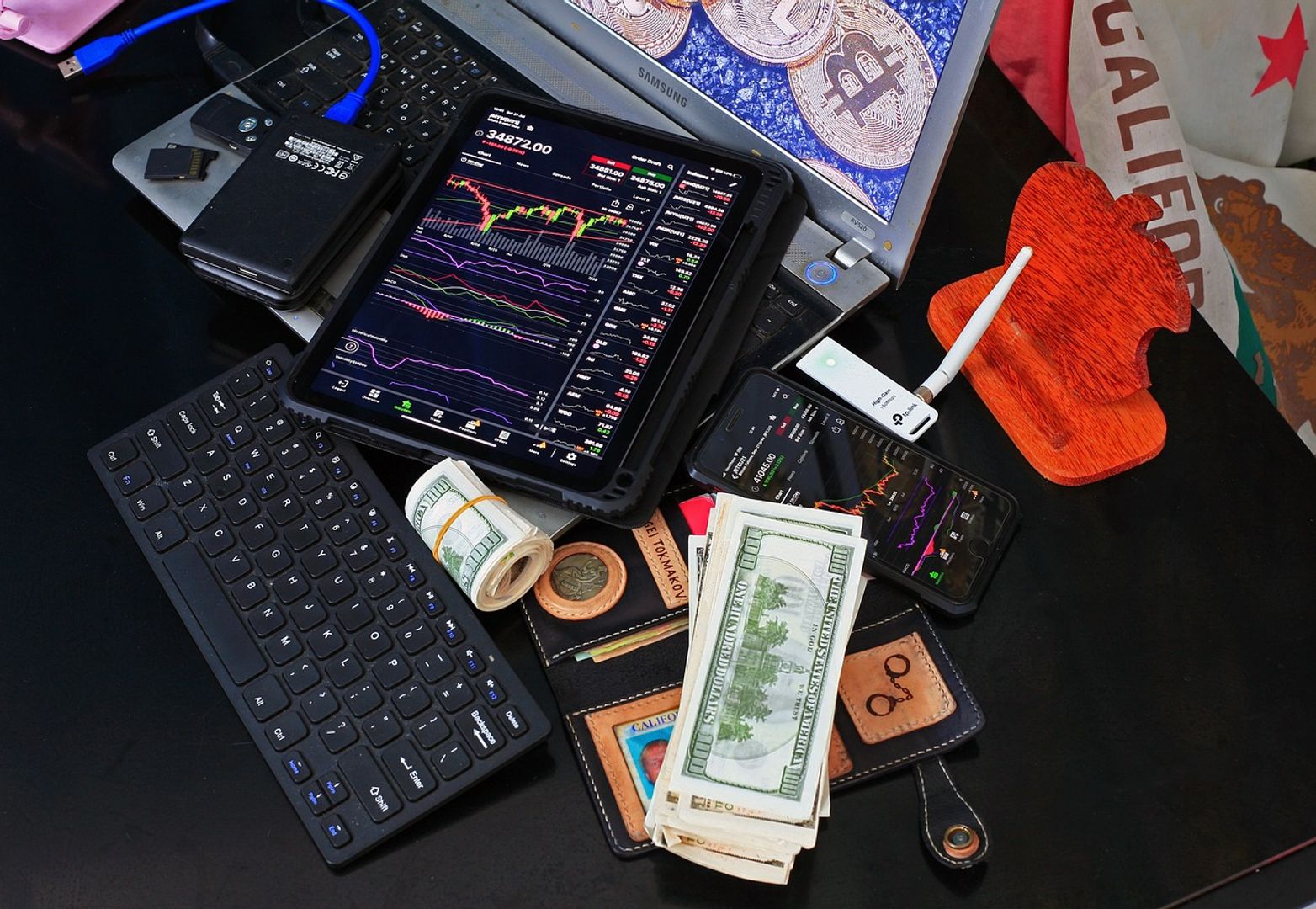 Dollar Index Suffers Worst Crash Since 1991; Bitcoin's 'Stochastic' Points to Possible Drop Below $100K: Technical Analysis