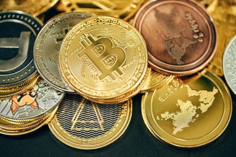 Asia Morning Briefing: BTC Slips Into Low-Liquidity “Air Gap” as Post-ATH Drift Continues