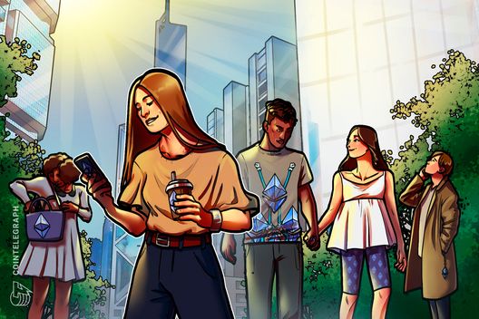 Analysts see Bitcoin buyer exhaustion as retail shifts to altcoins