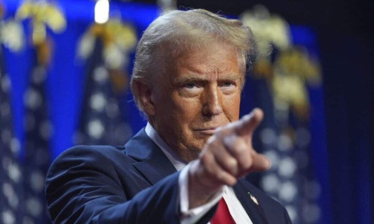 Trump Signs Executive Order to Allow Bitcoin and Crypto in 401(k)s