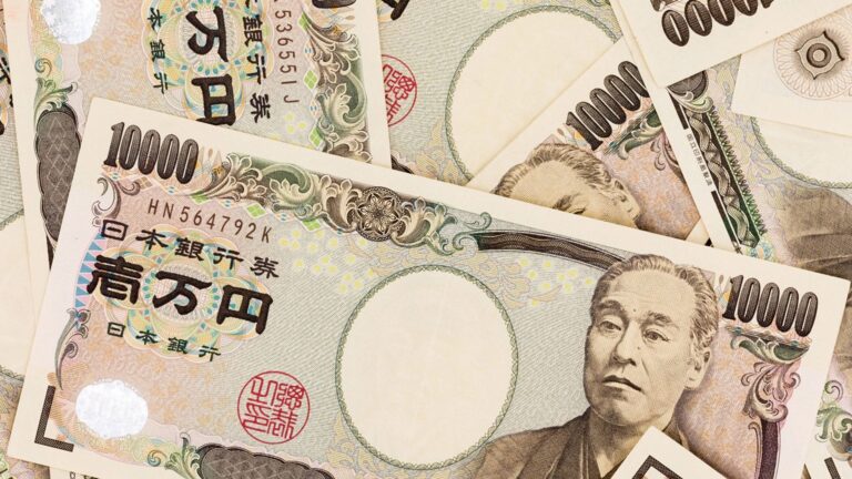 Japan's Financial Regulator to Approve First Yen-Denominated Stablecoin: Report