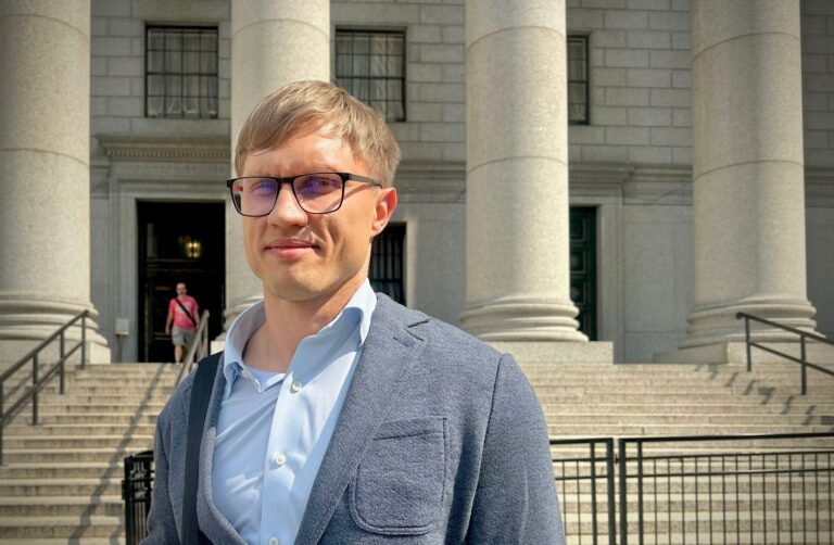 Roman Storm Jury Deadlocked, Judge Tells Them to Keep Deliberating