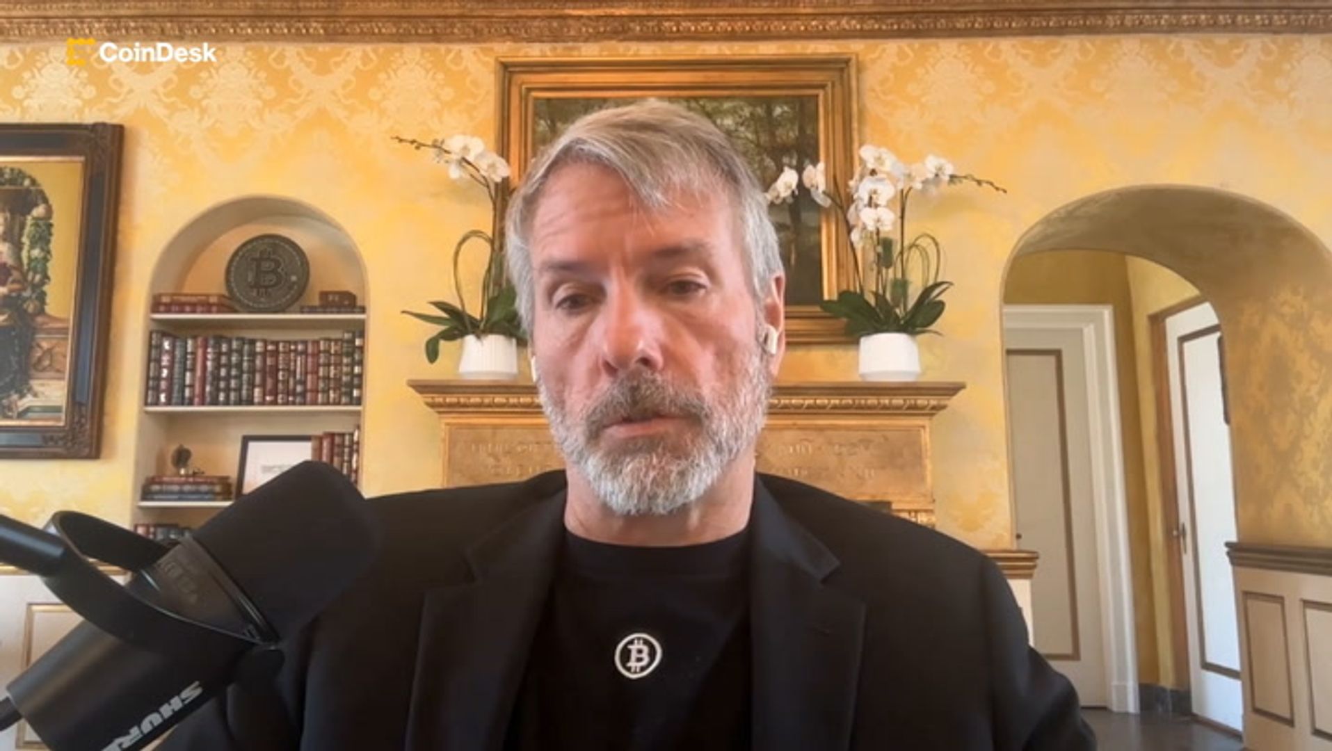 Strategy’s Equity Shift Is No Retreat From Bitcoin Strategy, Benchmark Says