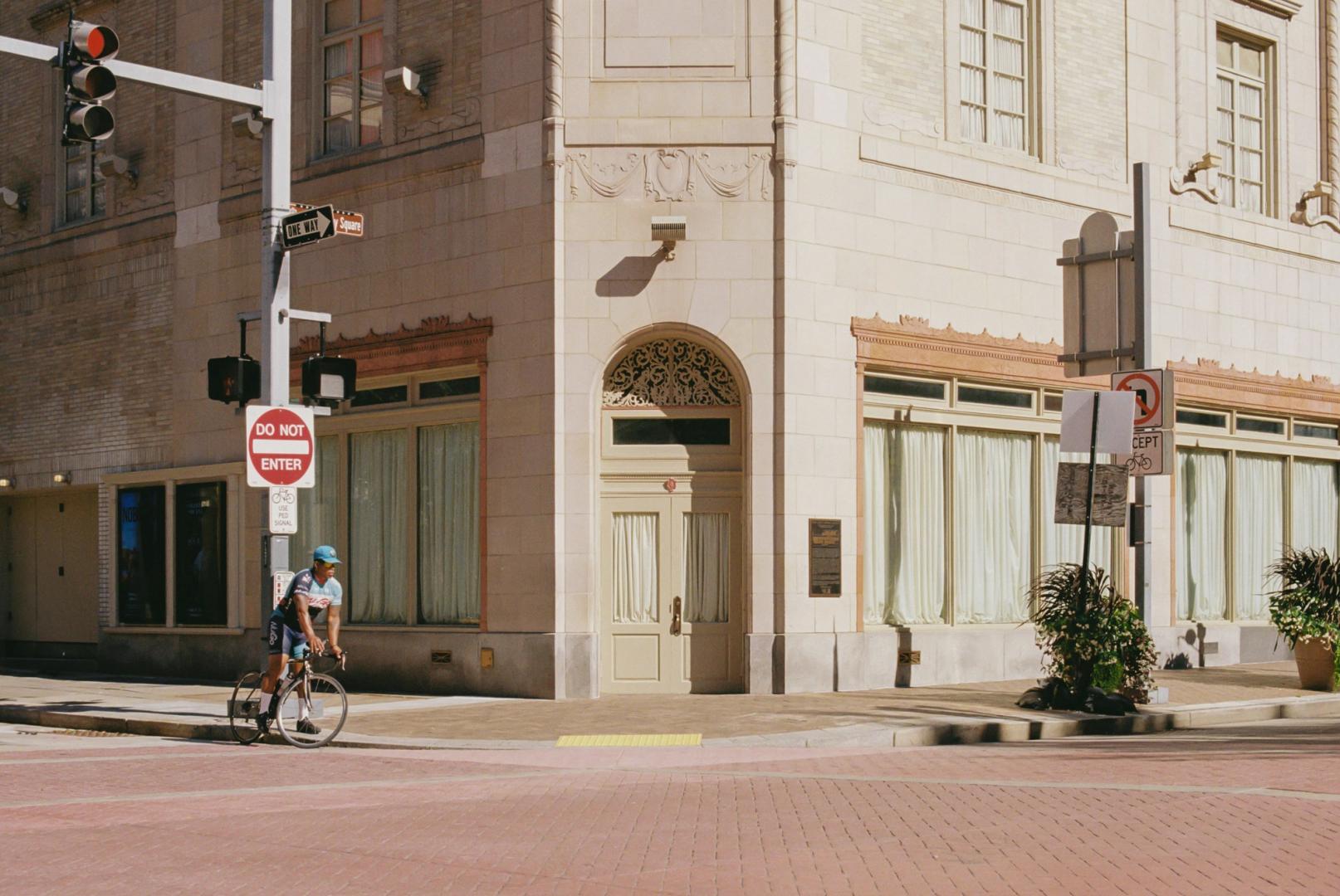 Why We Need More Stablecoins