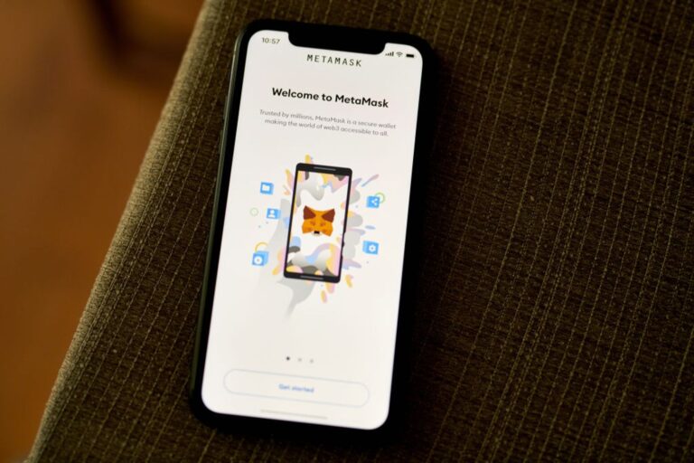 Metamask Token Hype Builds, While Aster Open Positions Surge 46%: Crypto Markets Today