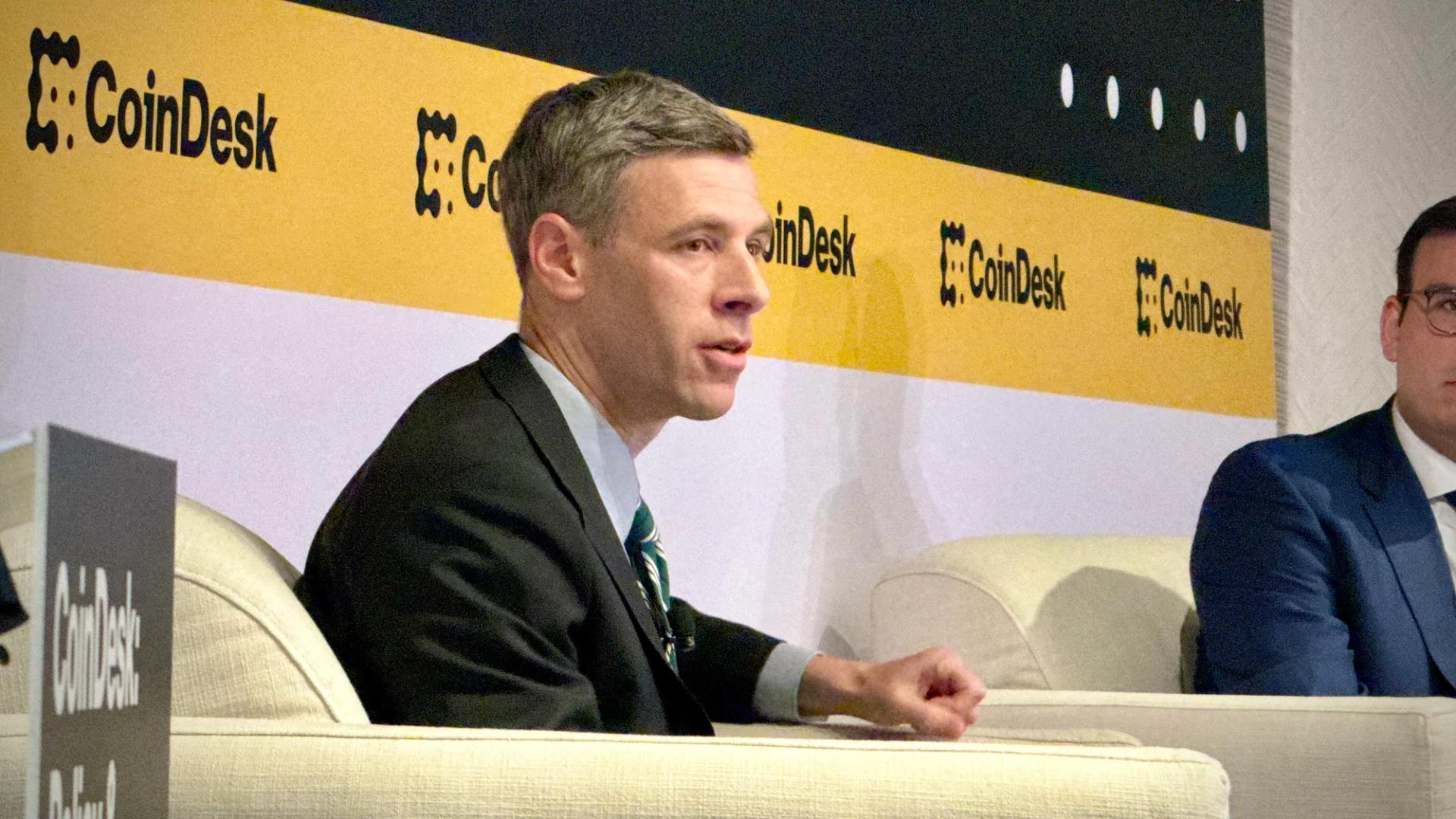 Top U.S. Banking Regulator Gould Says Crypto Debanking 'Is Real'