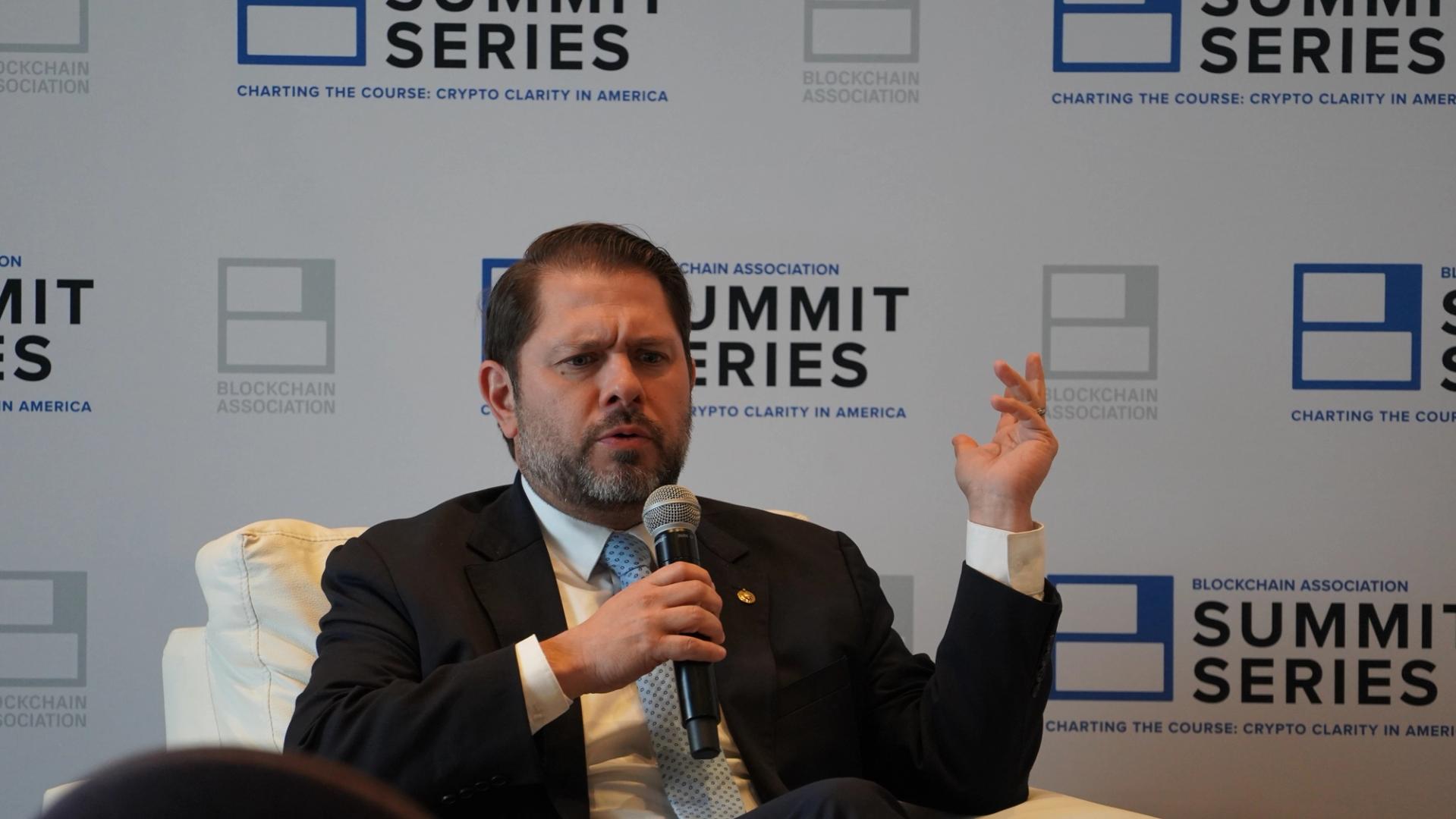 Dems Respond to GOP's Crypto Market Structure Bill With Framework of Priorities