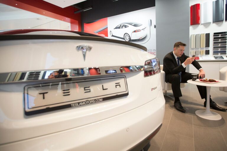 Elon Musk’s $1 Trillion Pay Vote Sparks ‘TRILLIONS’ Token Frenzy