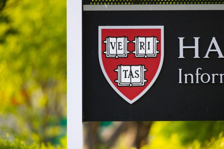Harvard Endowment Takes Rare Leap Into Bitcoin With $443M Bet on BlackRock's IBIT 