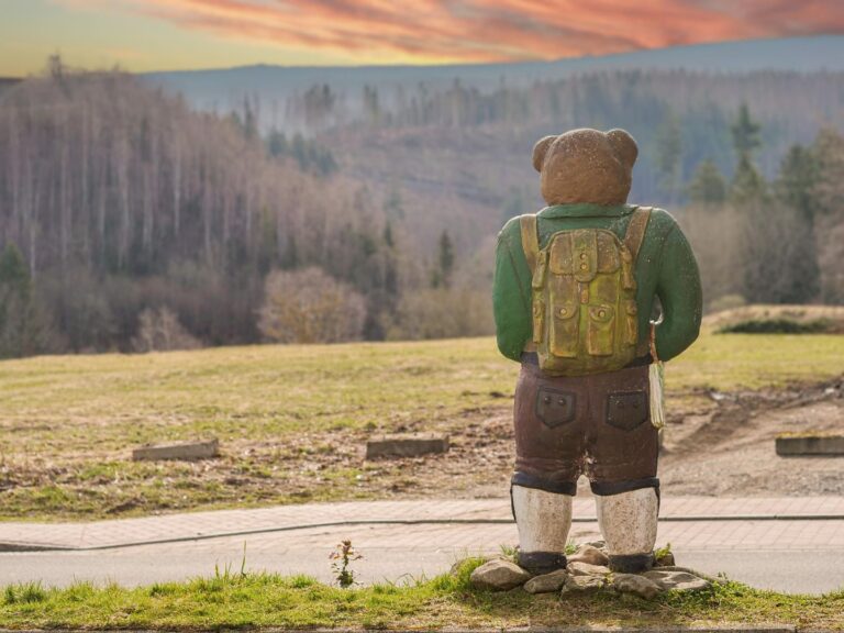 Bitcoin shorts scramble for the exits as BTC climbs