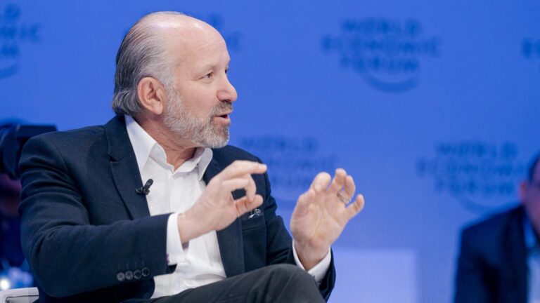 Hyperliquid’s $200 billion pitch: Is this next Solana-scale DeFi bet?: Asia Morning Briefing