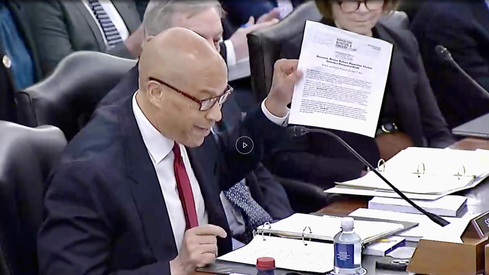 Crypto bill clears U.S. Senate milestone as effort advanced through first committee