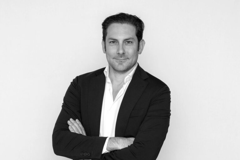 Why the CEO of crypto trading firm XBTO says gold is surging while bitcoin stays quiet in 2026: Asia Morning Briefing