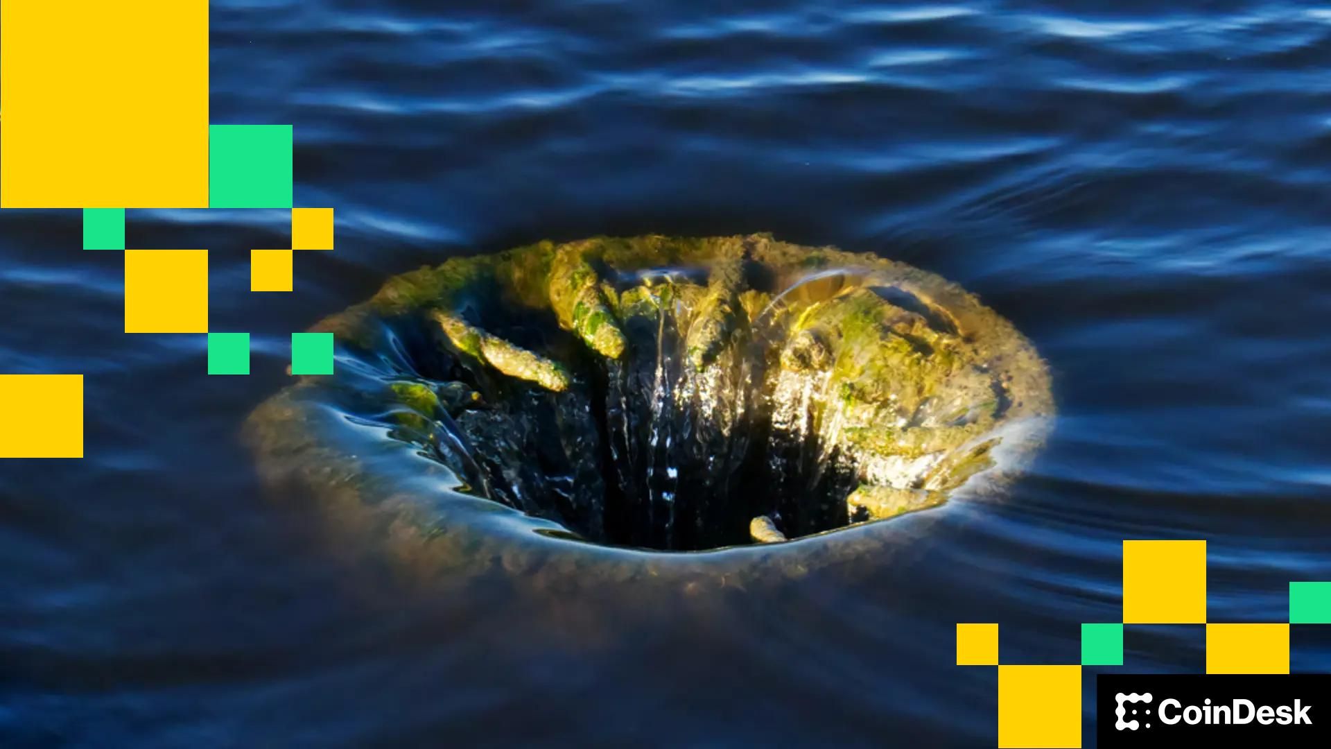 U.S. listed bitcoin, ether ETFs bleed nearly $1 billion in a day