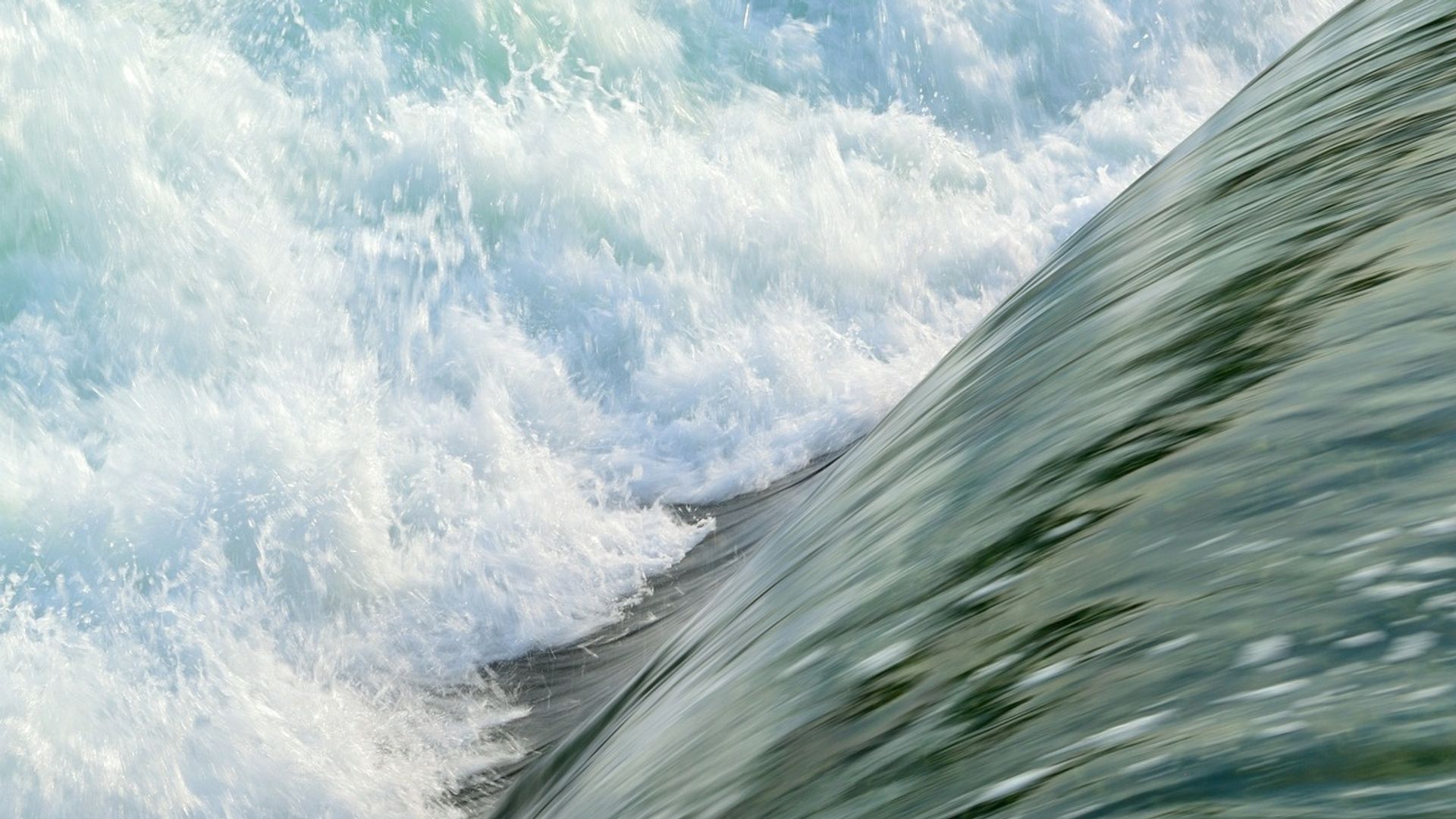 Investors yank $171 million from bitcoin ETFs in largest single-day outflow in three weeks