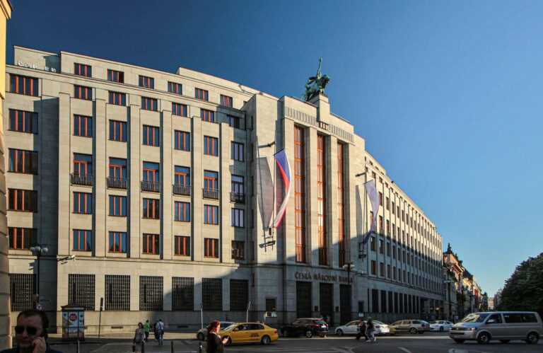 Price of bitcoin could go higher or ‘can go to zero,’ says Czech central bank governor