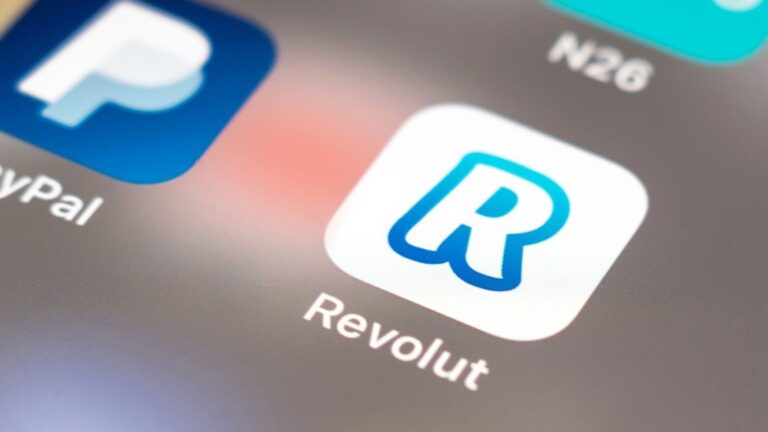 Revolut targets a $200 billion IPO just months after its $75 billion share sale