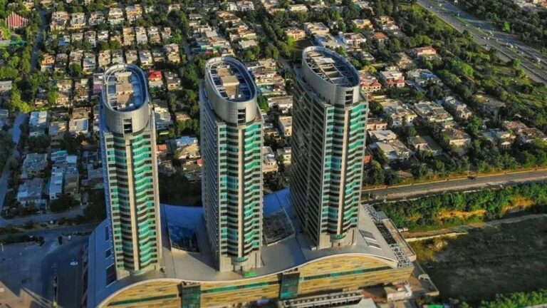 Bitcoin rallies on report of Iran ceasefire talks, Algorand extends gains