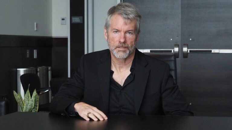 Michael Saylor’s Strategy buys 3,273 bitcoin as it inches closer to its 1 million target