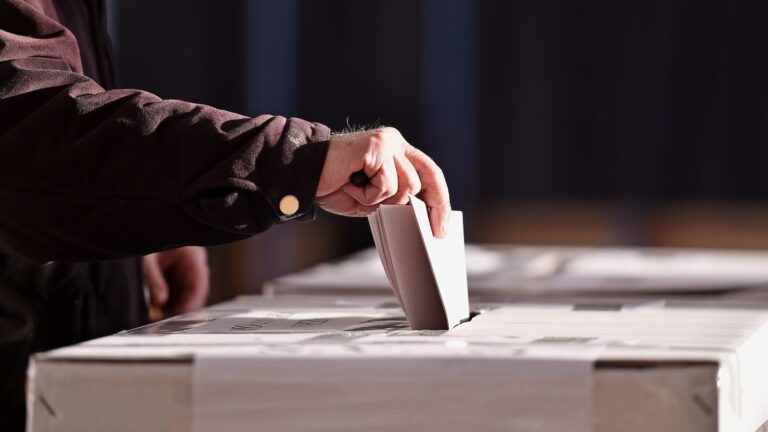 Tether executive warns the 2026 midterms could have 'seismic impact' on crypto industry