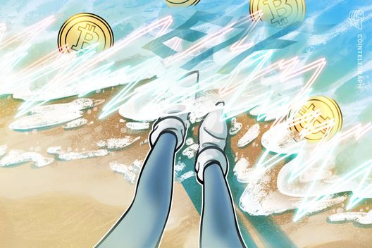 Bitcoin ETFs bleed $635M as BTC slips under $80K