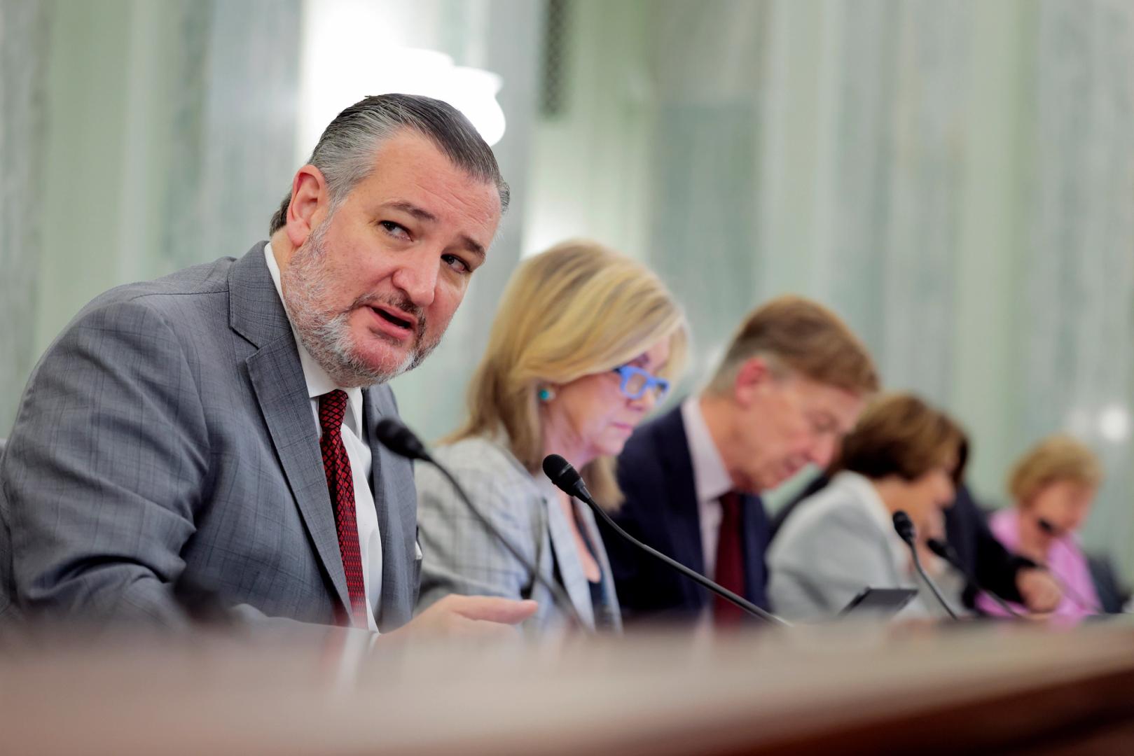 Prediction markets firms take heat in Senate Commerce hearing scrutinizing surge