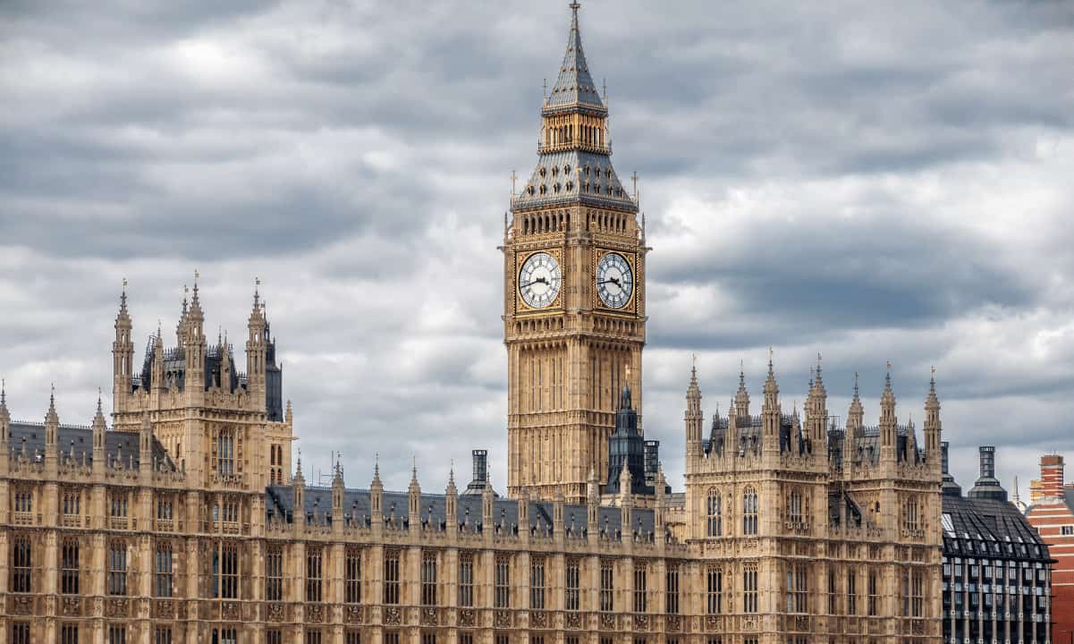 UK Sanctions 18 Crypto Firms Tied to Russia’s $90B War Network