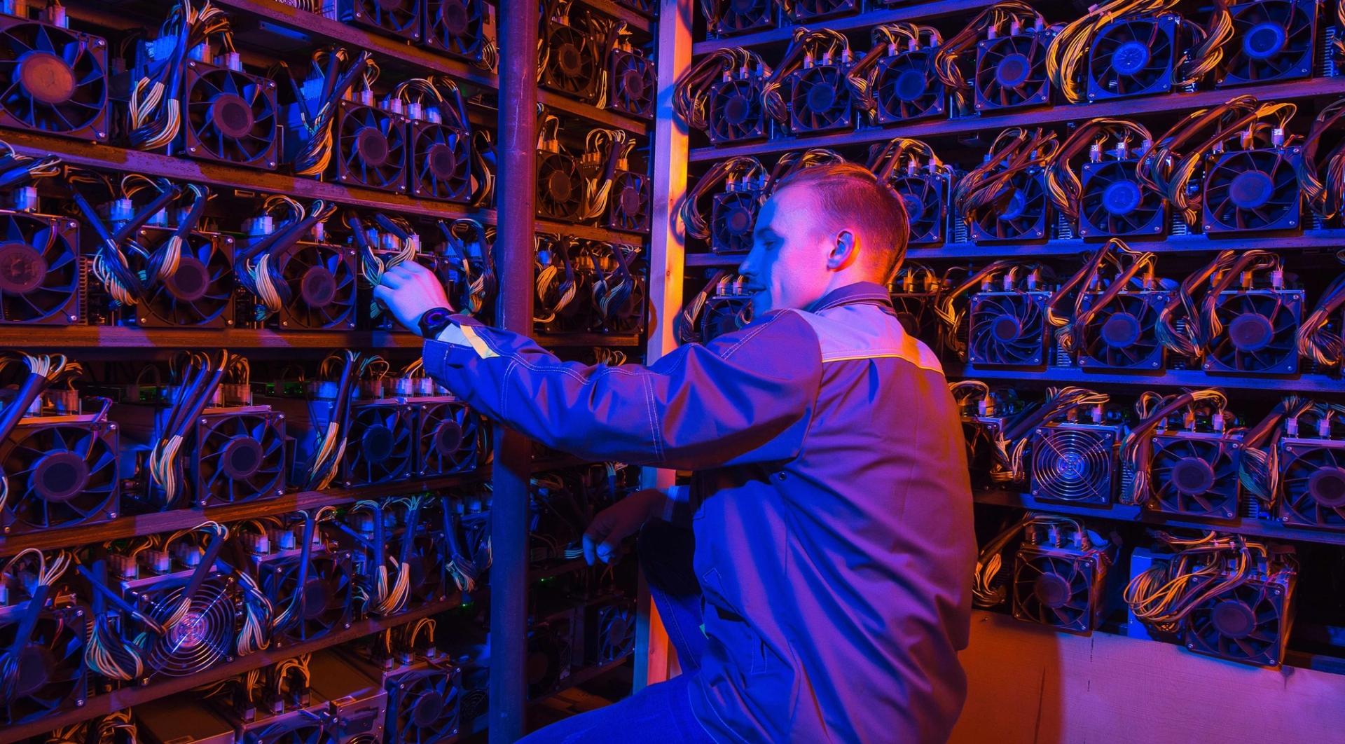 IREN adds 4% premarket as company unveils 800MW Australian AI data center campus