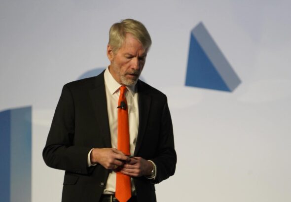 Analysts divided on message of Strategy's small bitcoin sale