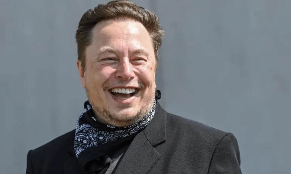Elon Musk Hits Trillionaire Status as SpaceX (SPCX) Debuts on Wall Street