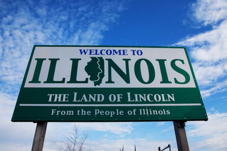 Crypto advocates join in suing Illinois over digital asset tax