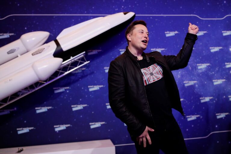SpaceX tops Wall Street revenue forecast, posts $540 million loss on bitcoin holdings