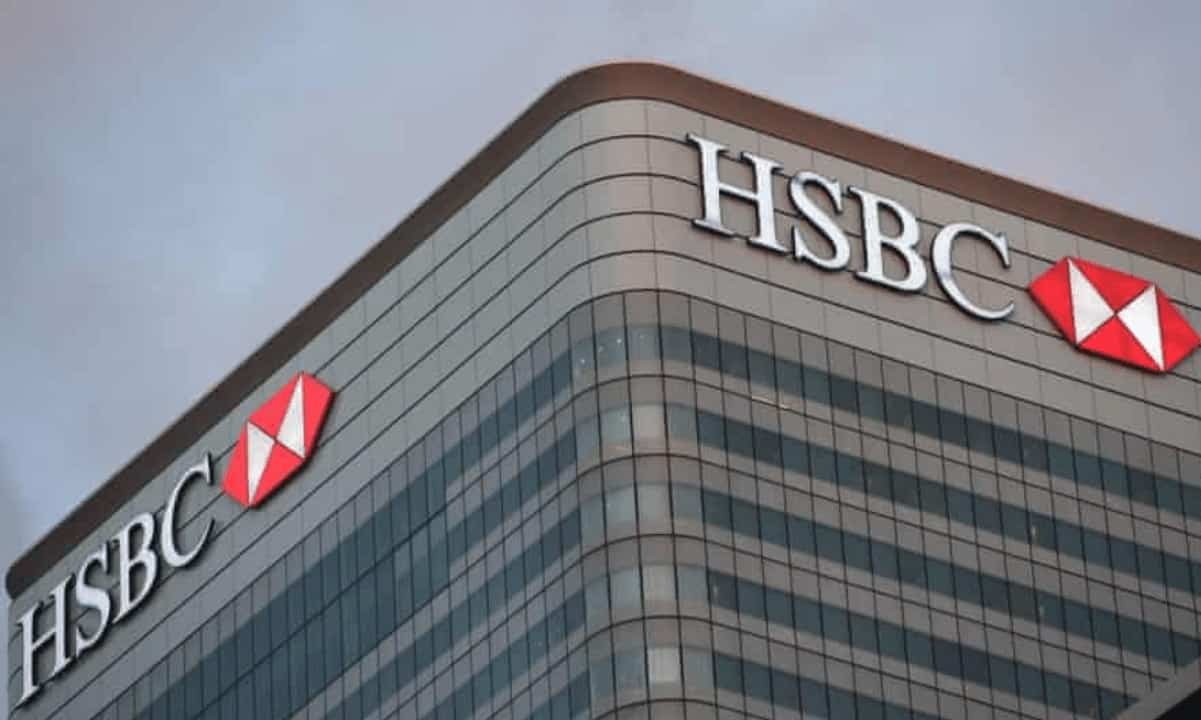 HSBC and Standard Chartered Run First Live Tokenized Deposit Transfer on SWIFT’s Blockchain Ledger