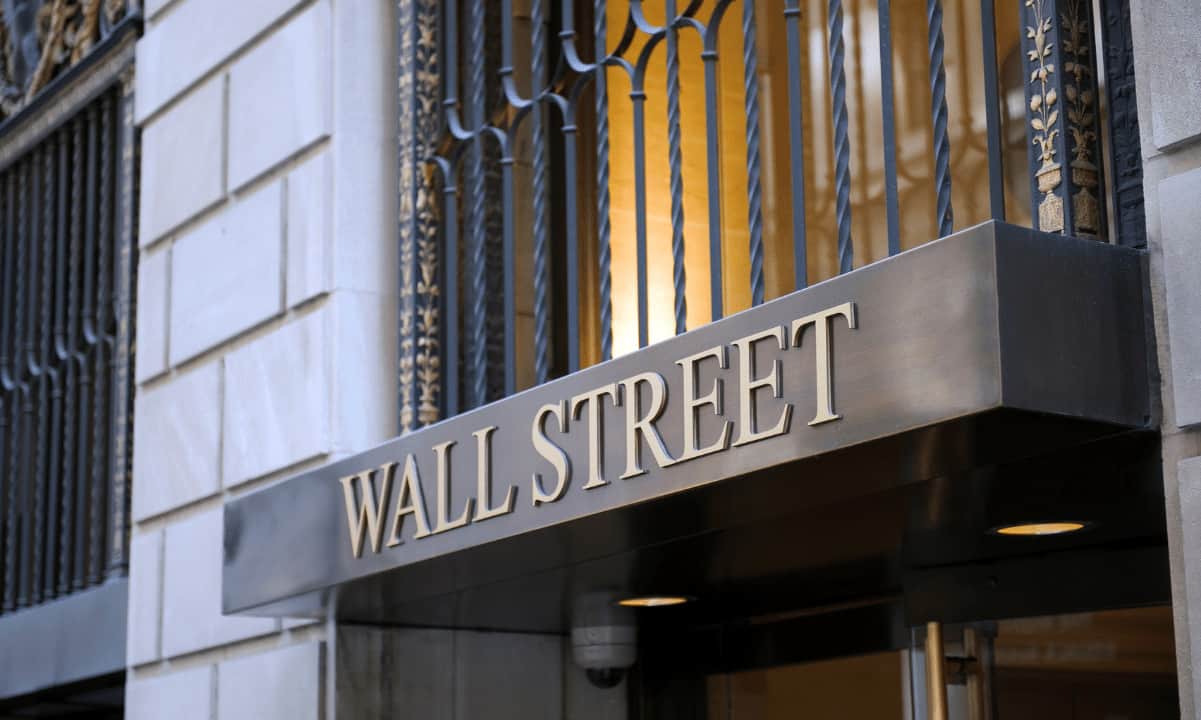 Wall Street Tightens Grip on Crypto as Institutions Now Drive 72% of Spot Flow: Report