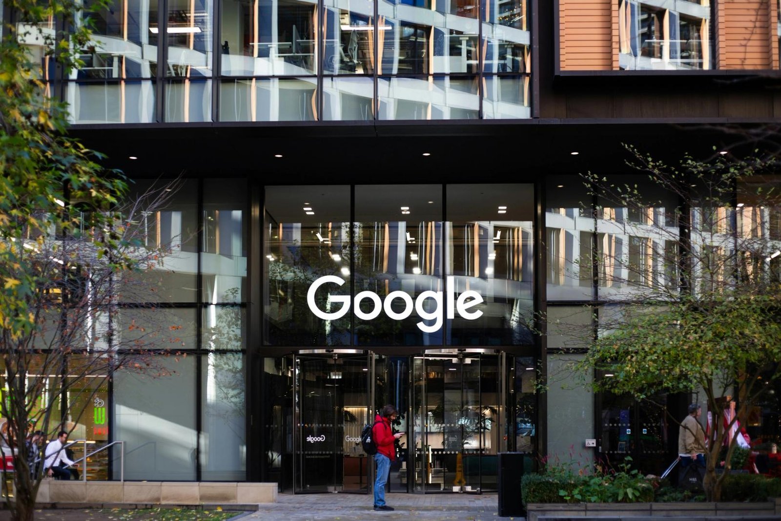 Google and Apple seek crypto talent as Big Tech eyes stablecoin and tokenization rails