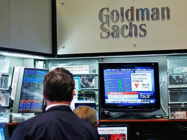 Goldman pivots, now forecasts Fed rate hike in October