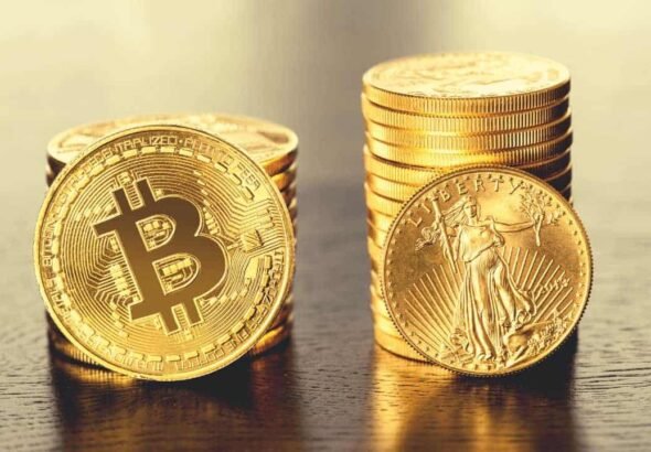 Bitcoin’s Link to Gold Hits a 6-Year High as Tech Correlation Fades: Why It Matters
