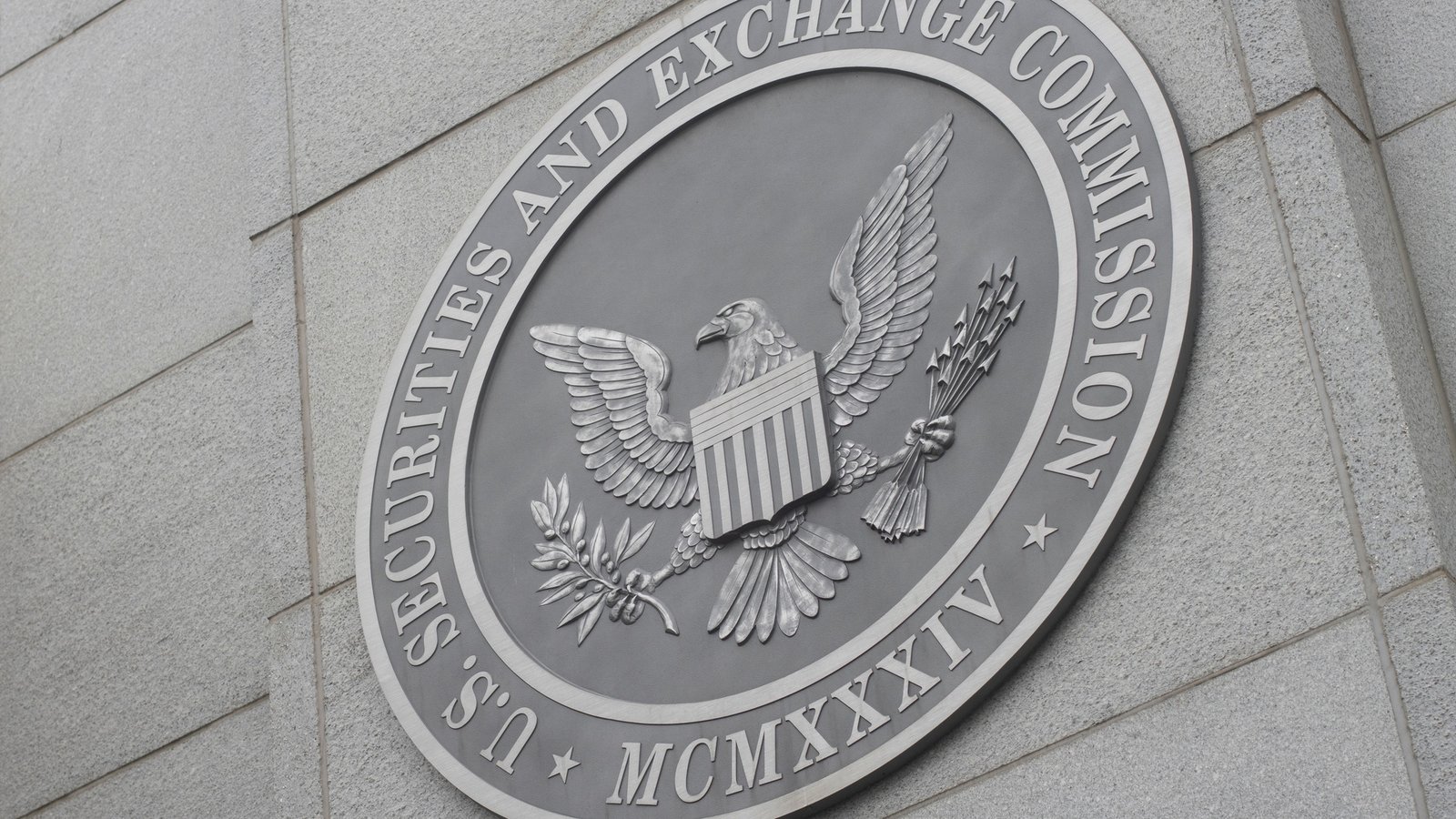 SEC Green Lights Tokenized Stock Trading Despite Clarity Act Fail