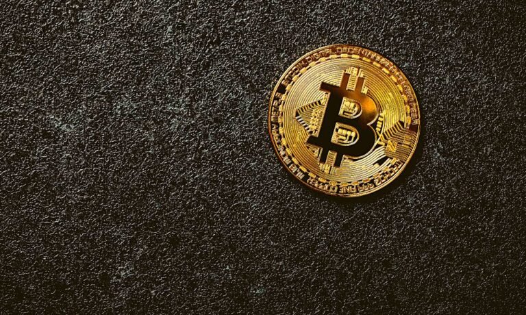 Bitcoin Stays Stuck as Traders Wait for the Fed’s Next Move